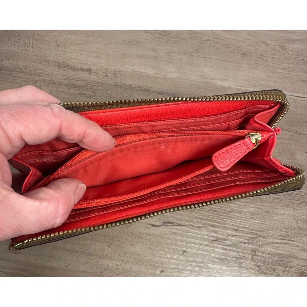 COACH Peyton SIGNATURE C Khaki Pink Salmon Trim ACCORDION ‎ Zipper WALLET CLUTCH